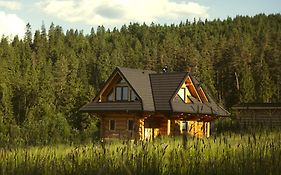 Domek z balią - Dotyk Motyla